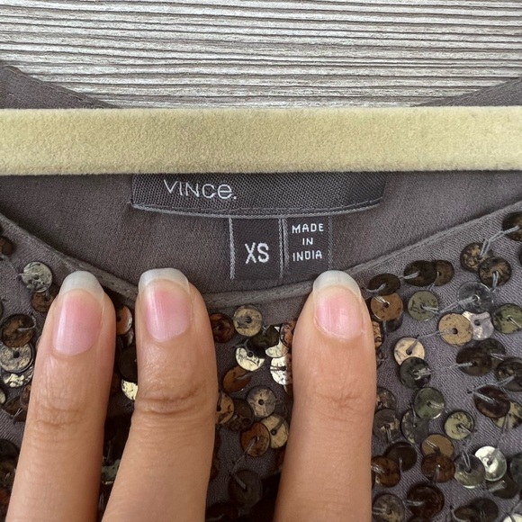 VINCE Cocktail Blouse | Gold + Gray | XS/S (NWOT) - Picture 6 of 14
